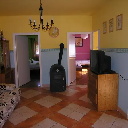 Ferienhaus Holiday Balatonlelle/balaton 27513